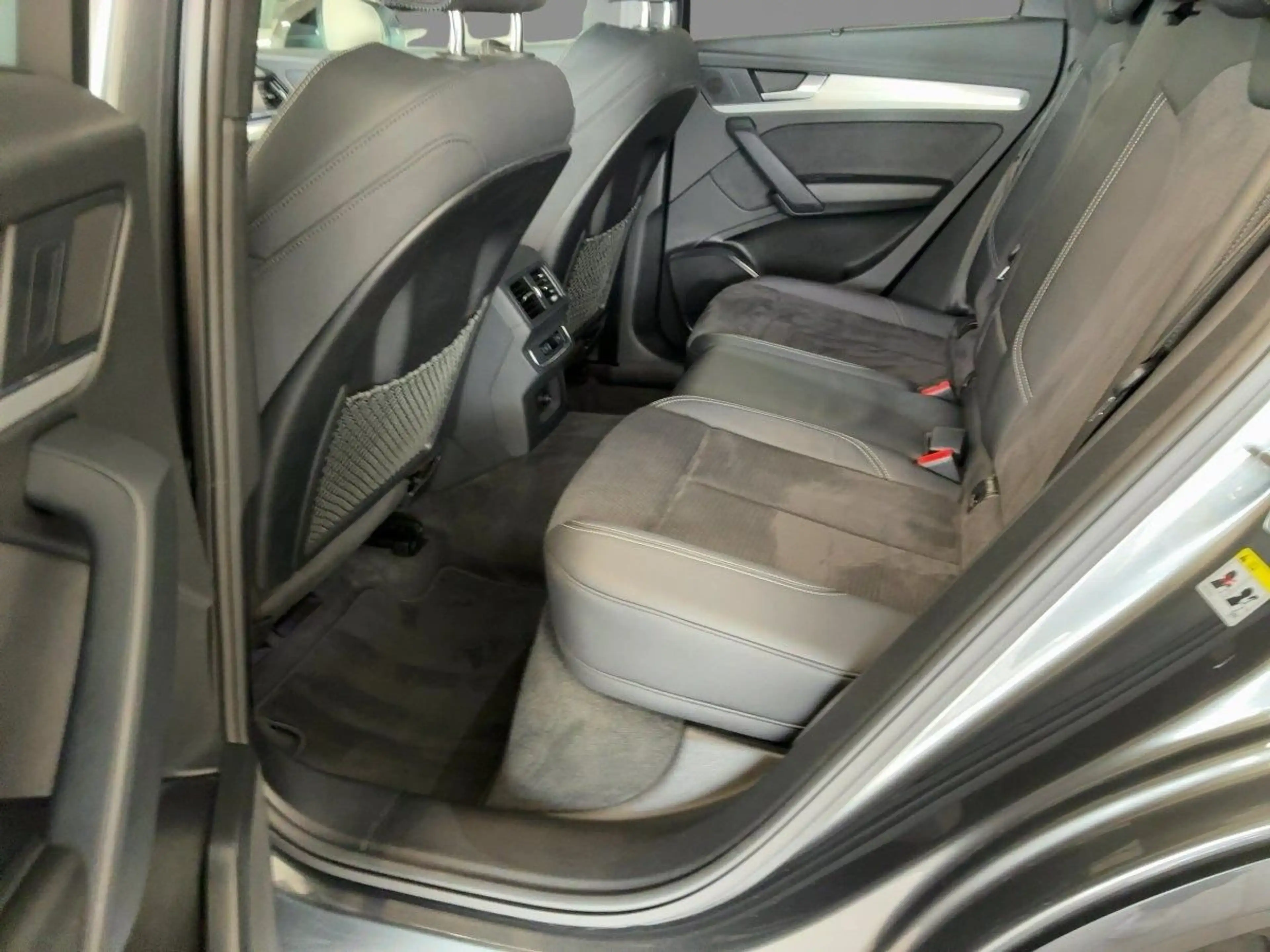 Audi SQ5 TDI quattro NAVI*MATRIX*AHK*VC — photo 7