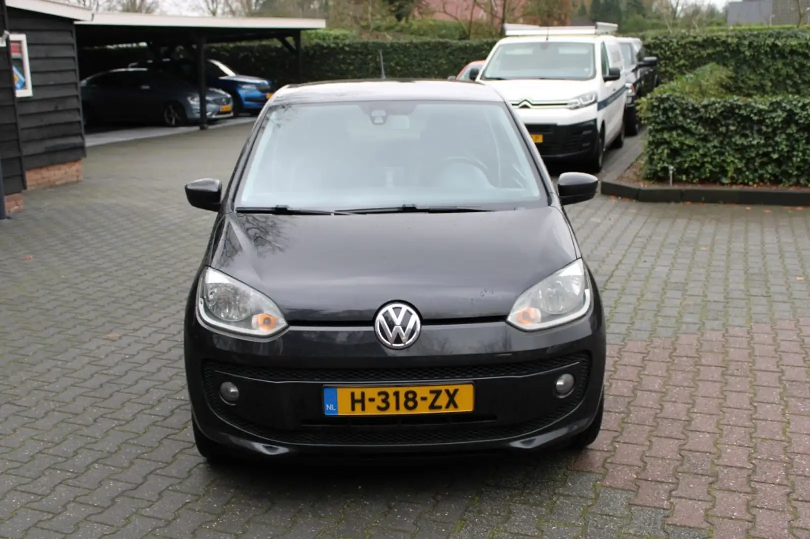 Volkswagen up! 1.0 HIGH UP! BlueMotion Leer Navi Cruise Stoelverw Nero - 2