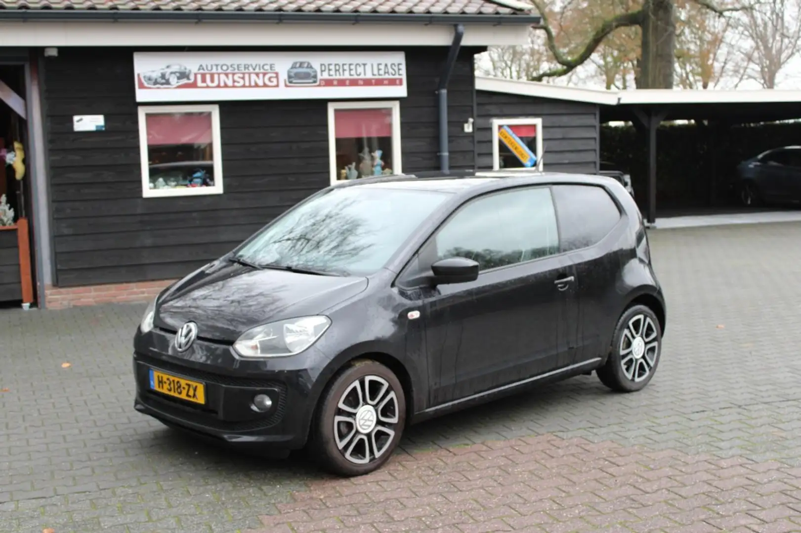 Volkswagen up! 1.0 HIGH UP! BlueMotion Leer Navi Cruise Stoelverw Nero - 1