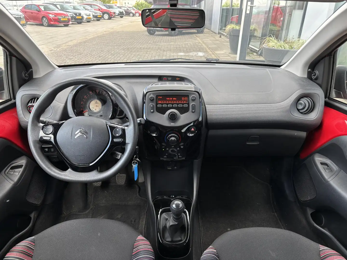 Citroen C1 1.0 VTi Feel Airco/Bluetooth Rojo - 2