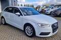 Audi A3 Sportback 1.2 TFSI attraction+Xenon/PDC/Sitzh.! Wit - thumbnail 2