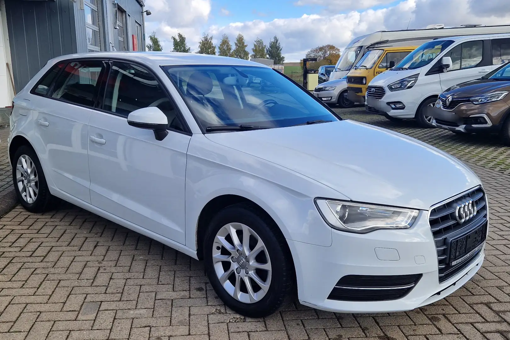 Audi A3 Sportback 1.2 TFSI attraction+Xenon/PDC/Sitzh.! Weiß - 2