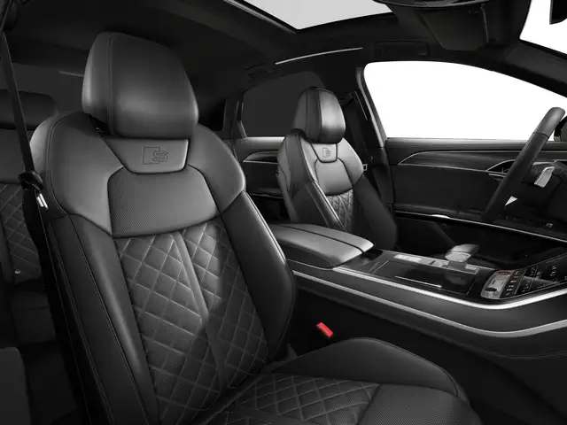 Audi S8 view 9