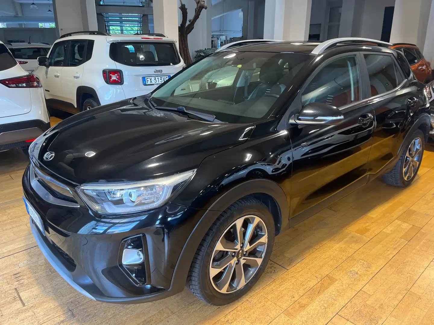 Kia Stonic Stonic 1.6 crdi Energy 115cv my18 Negru - 1