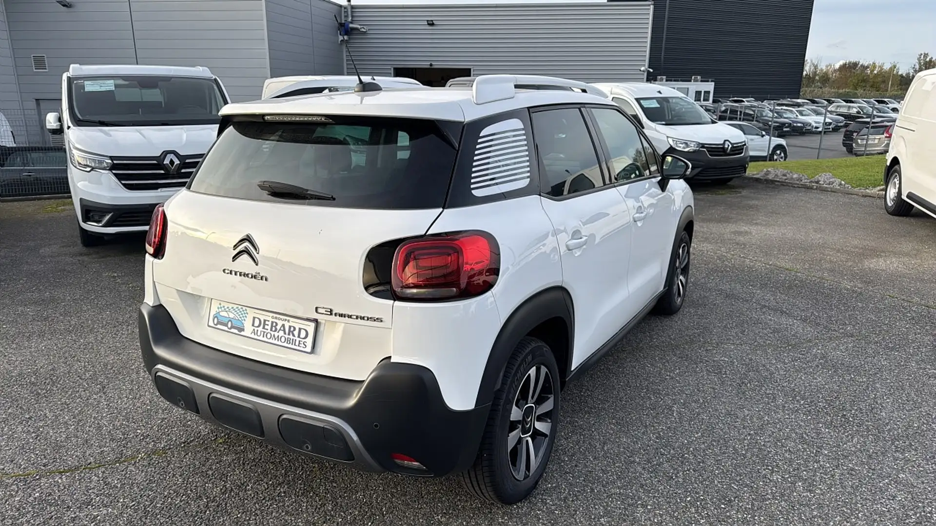 Citroen C3 Aircross BLUEHDI 100CH S\u0026S SHINE BUSINESS E6.D-TEMP Blanc - 2
