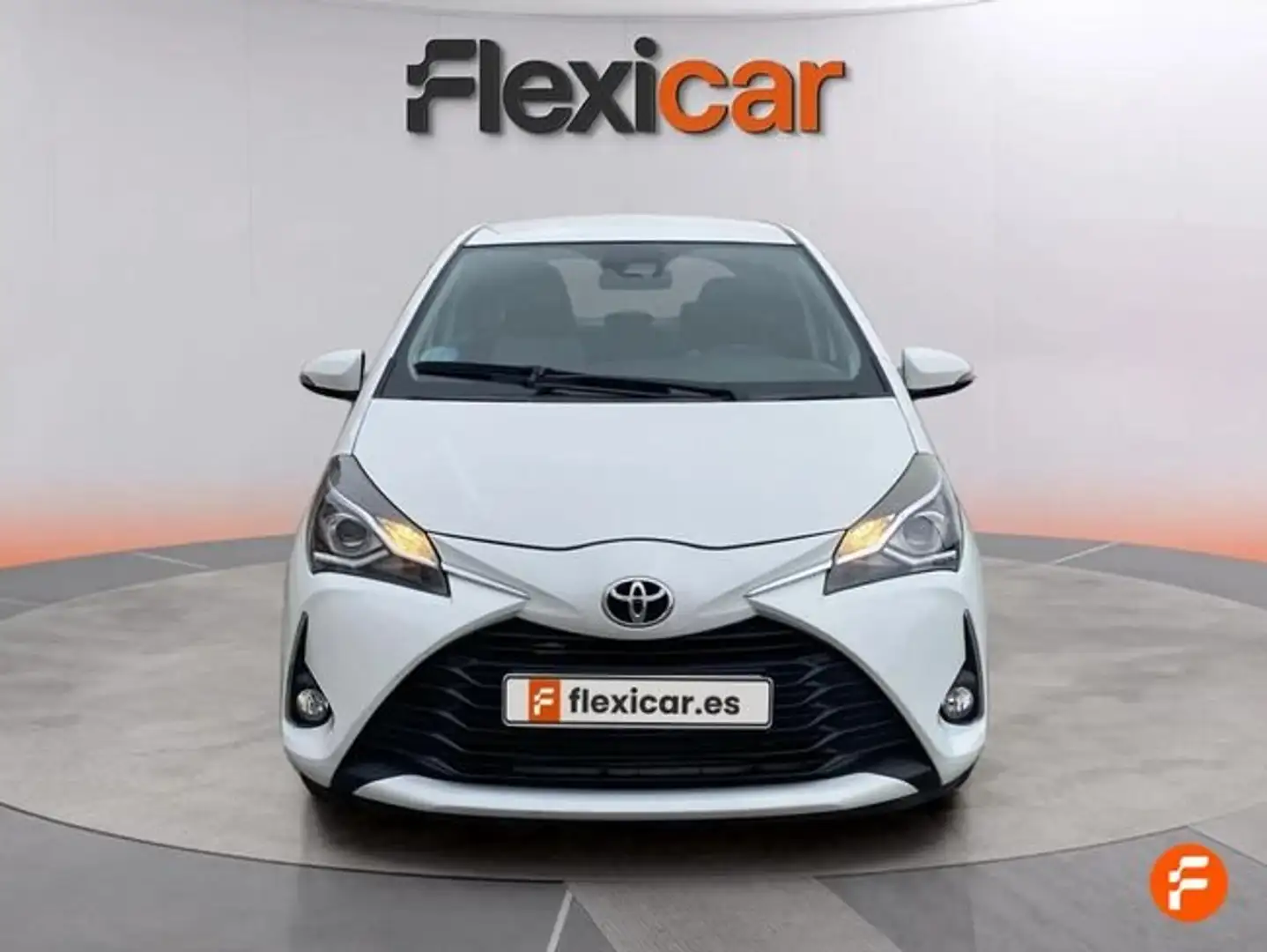 Toyota Yaris 100H 1.5 Active Tech Blanco - 2