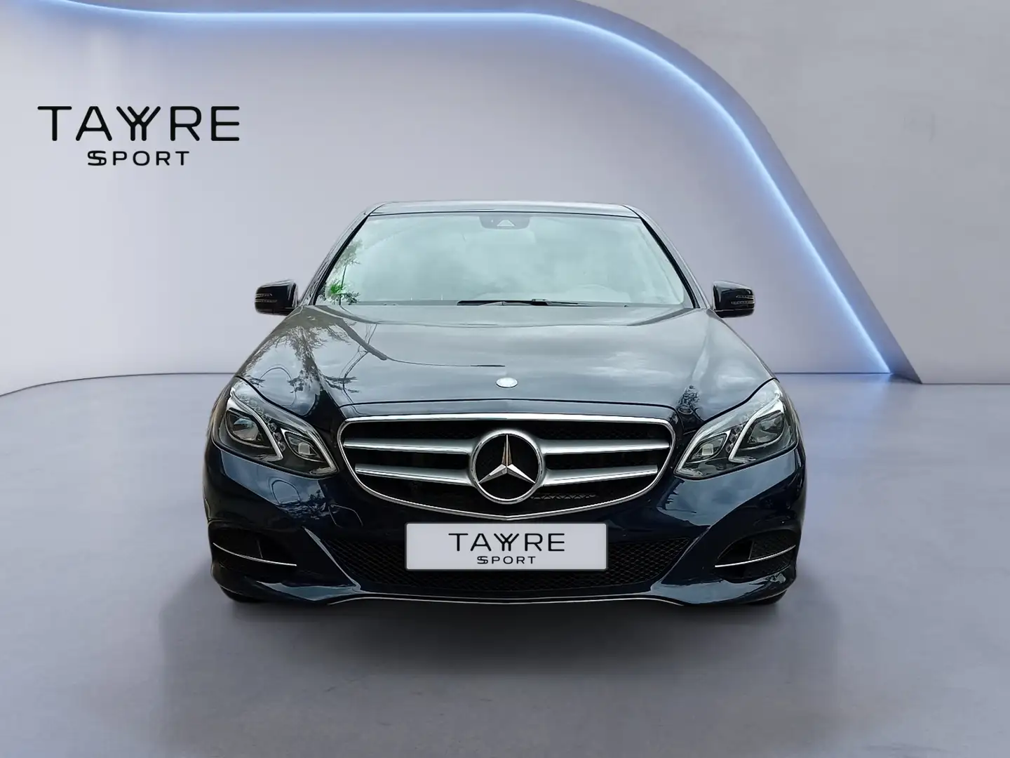 Mercedes-Benz E 220 BT Avantgarde Plus 9G-Tronic - 2