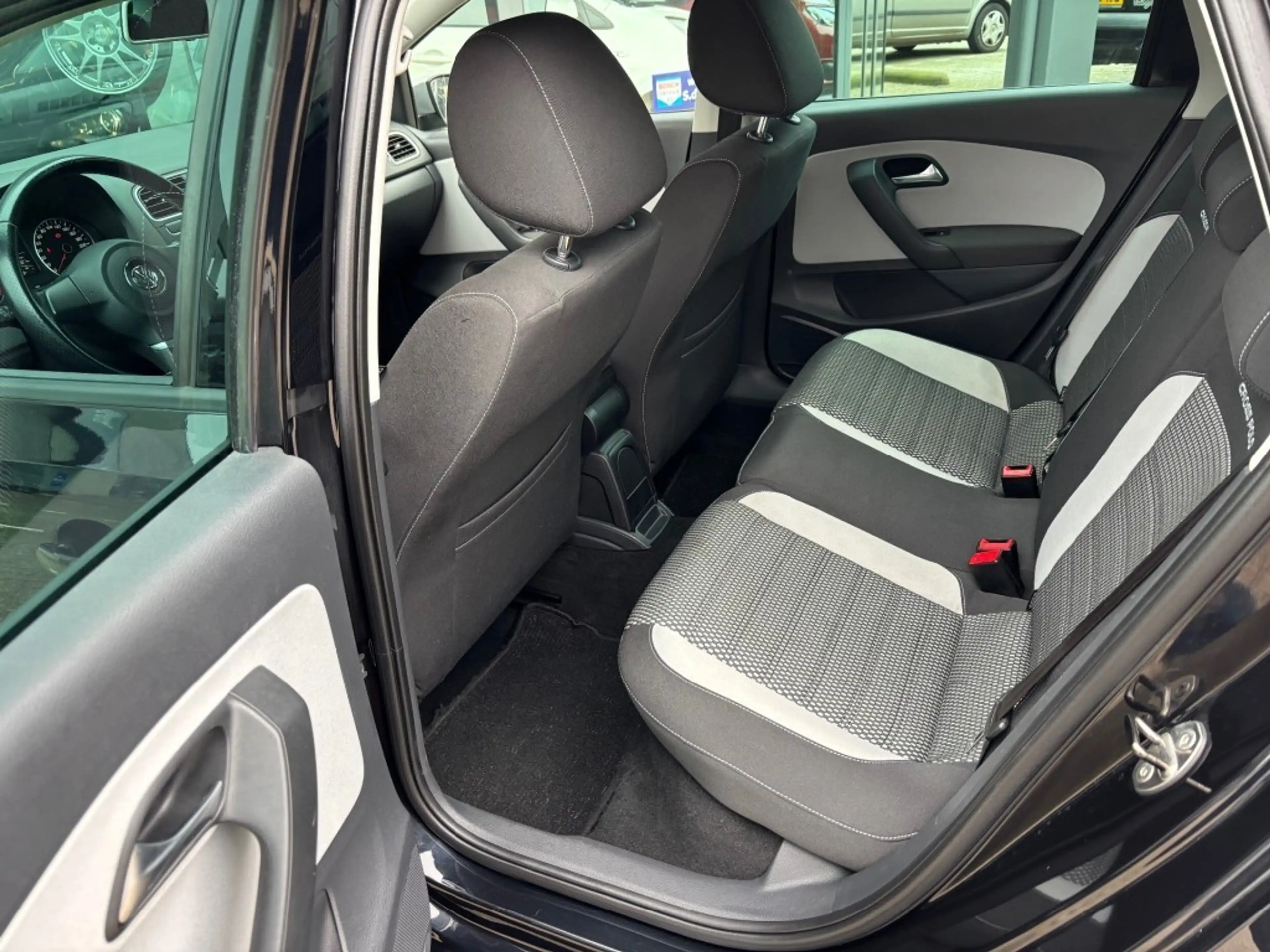 Volkswagen Polo Cross Cross 1.2-12V Bluemotion Comfortline — photo 5