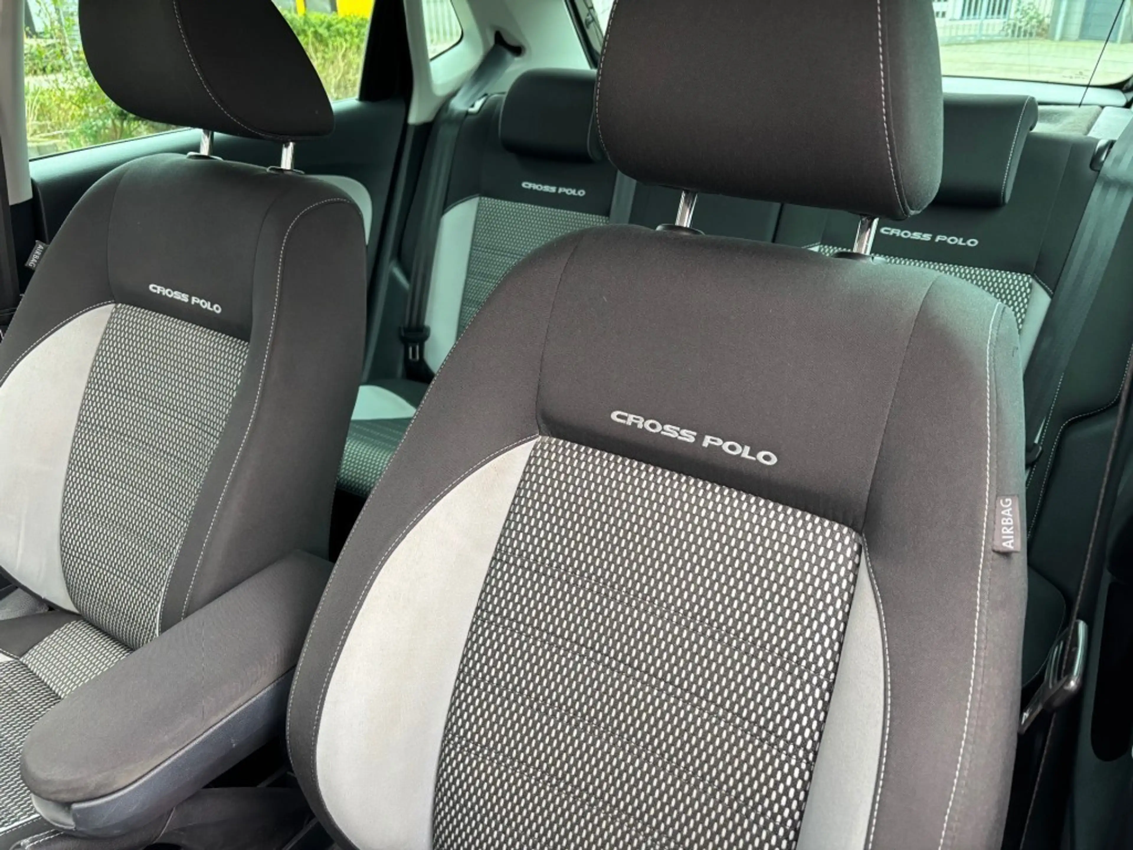Volkswagen Polo Cross Cross 1.2-12V Bluemotion Comfortline — photo 11