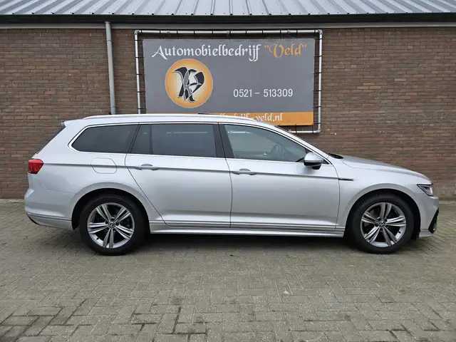 Volkswagen Passat view 30