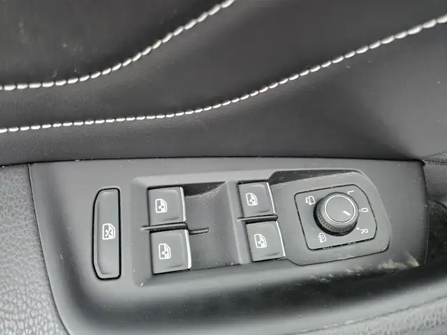 Volkswagen Passat view 7