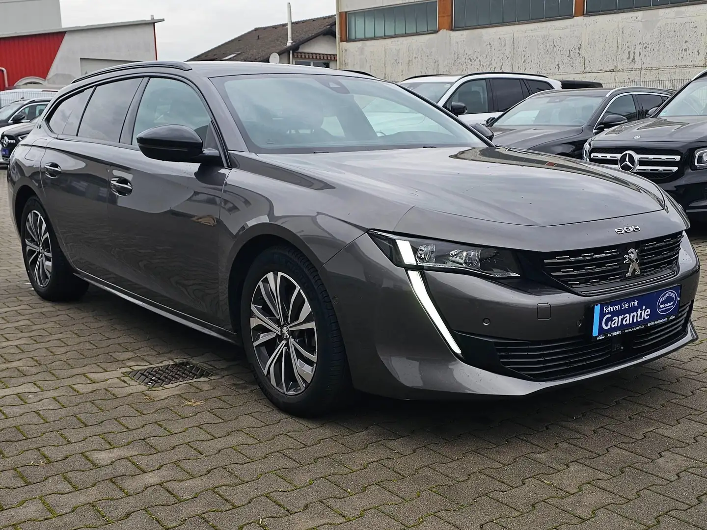 Peugeot 508 Hybrid 225 Allure Pack Navi*Kamera*Spurhalte*1Hand Grau - 1
