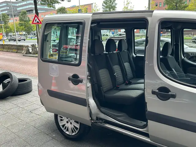 Fiat Doblo view 21