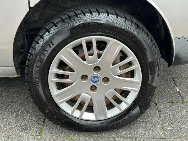 Fiat Doblo view 8