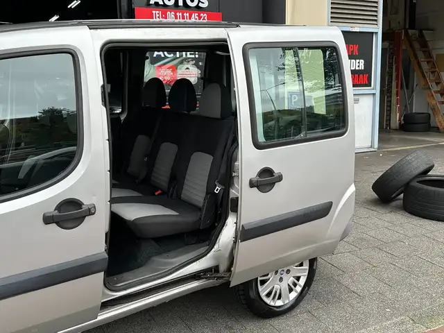 Fiat Doblo view 22