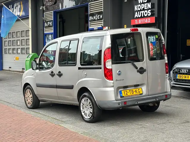 Fiat Doblo view 2