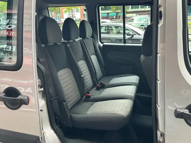 Fiat Doblo view 12