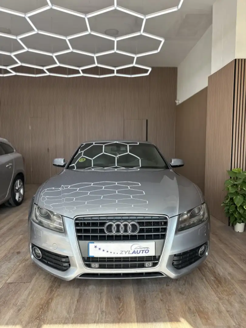Audi A5 Coupé 2.0TDI S line limited Gris - 2