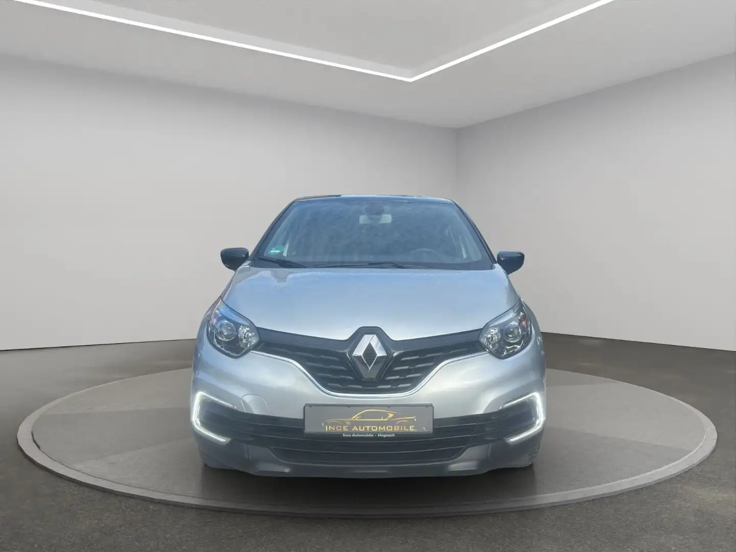Renault Captur Limited*1 Hand*SHZ*PDC*Navi* Schwarz - 2