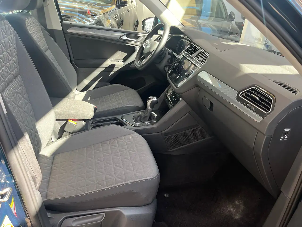 Volkswagen Tiguan II 2022 2.0 tdi Life 150cv dsg, миниатюра 14