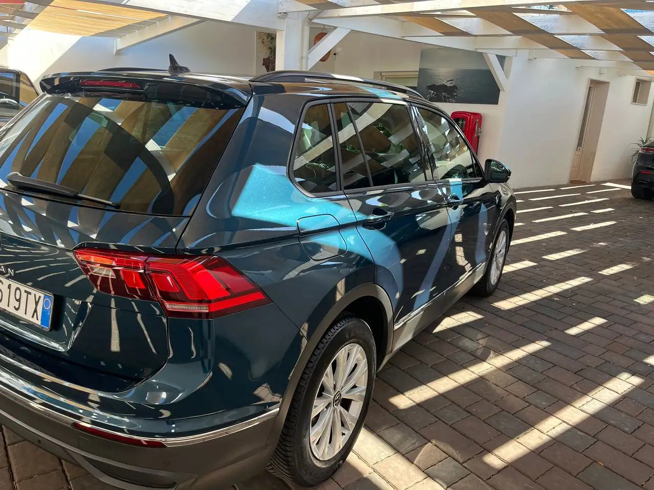 Volkswagen Tiguan II 2022 2.0 tdi Life 150cv dsg, миниатюра 6