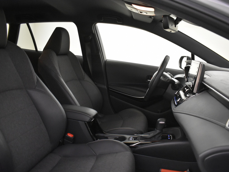 Toyota Corolla Touring Sports 1.8 Hybrid Business Plus | Carplay — photo 3