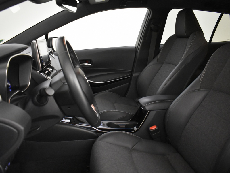 Toyota Corolla Touring Sports 1.8 Hybrid Business Plus | Carplay — photo 16