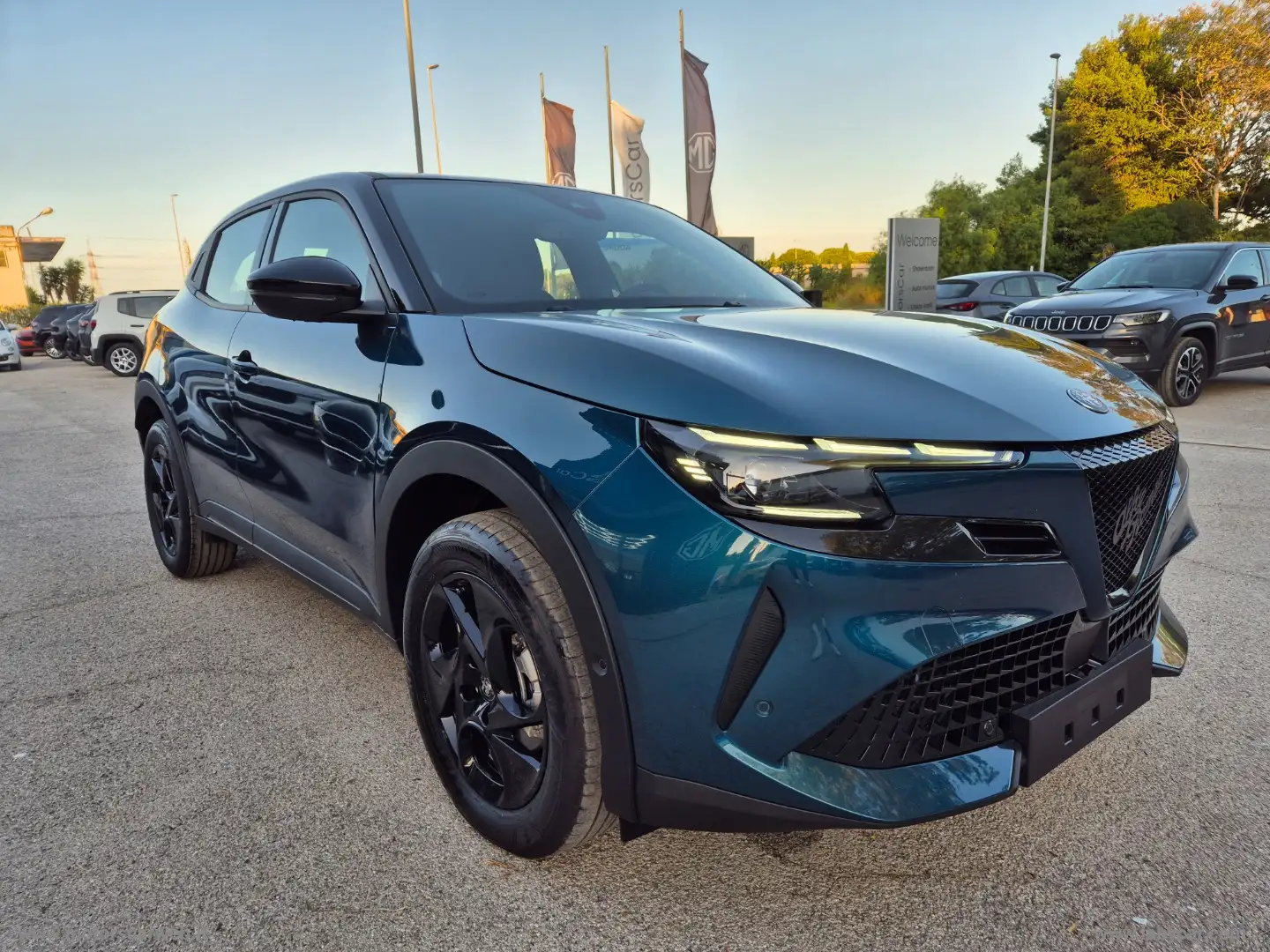 Alfa Romeo Junior 1.2 145 CV Hybrid eDCT6 Verde - 1