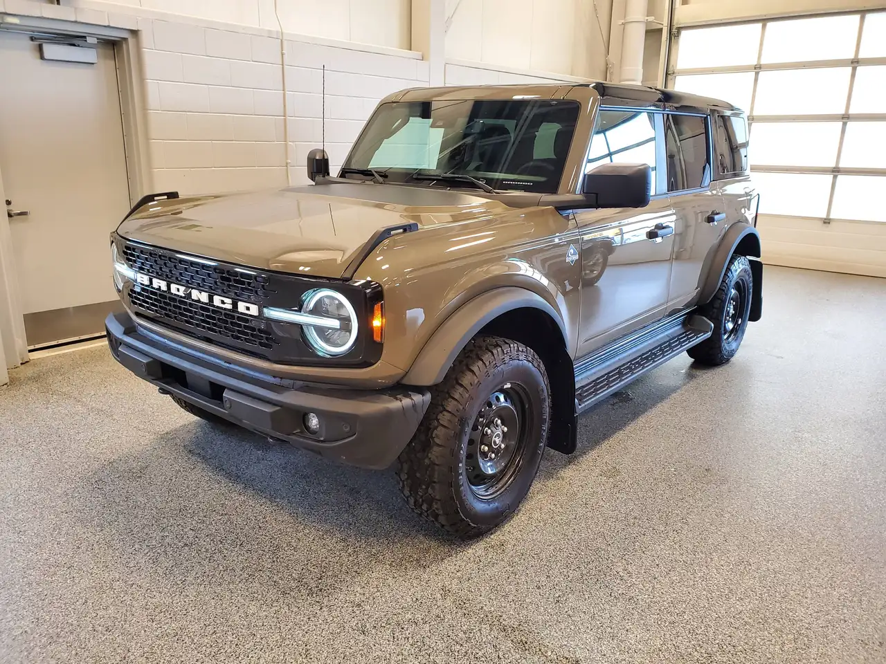 Ford Bronco снимка Ford Bronco