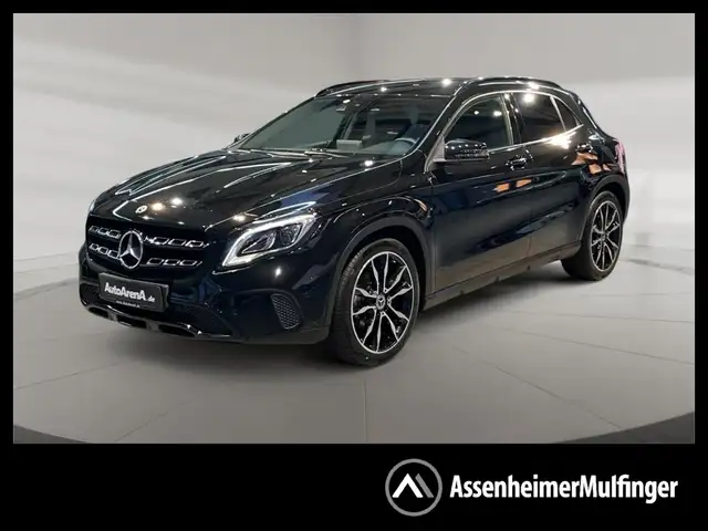 Mercedes-Benz GLA 220 d 4matic Urban Urban+Night+AHK+Cam+LED