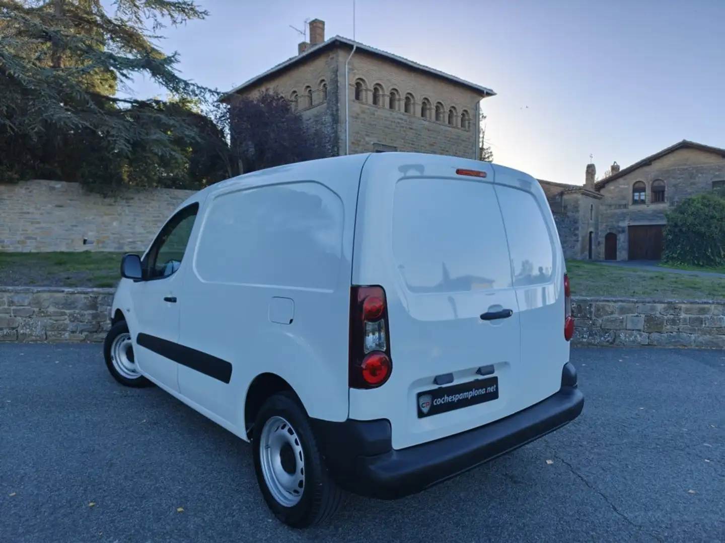 Citroen Berlingo Furgón 1.6BlueHDi 75 Blanco - 2