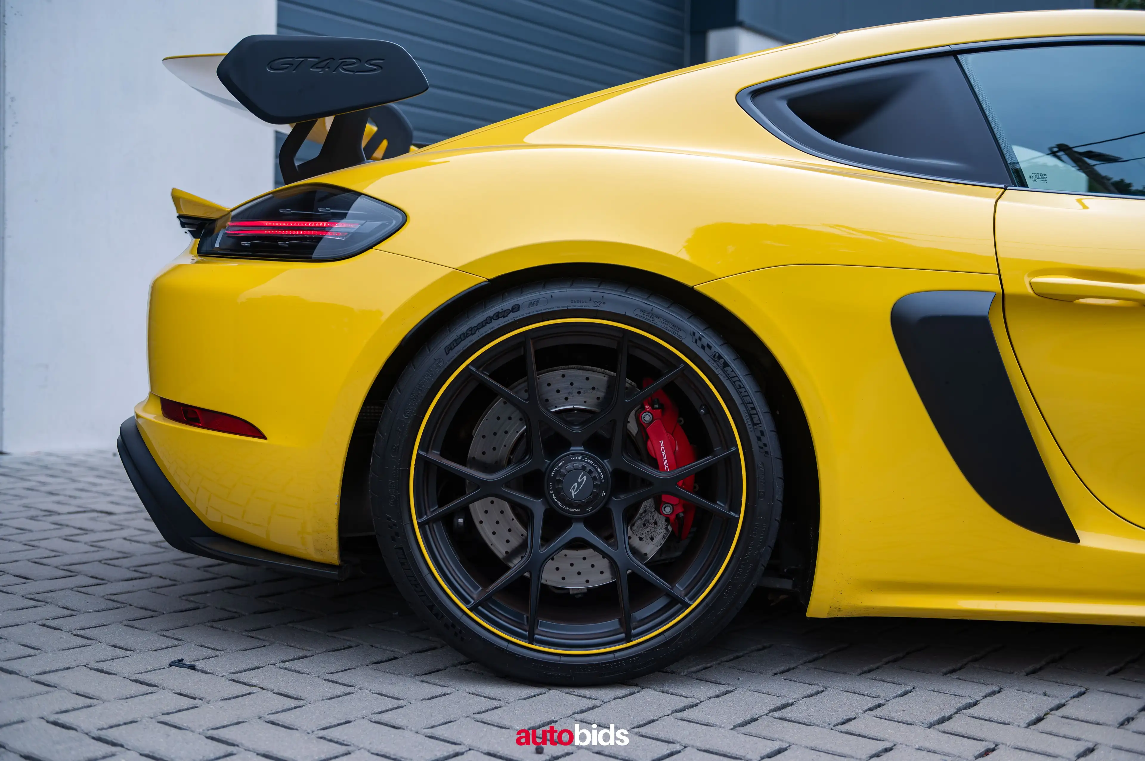 Porsche Cayman 718 GT4 RS — photo 10