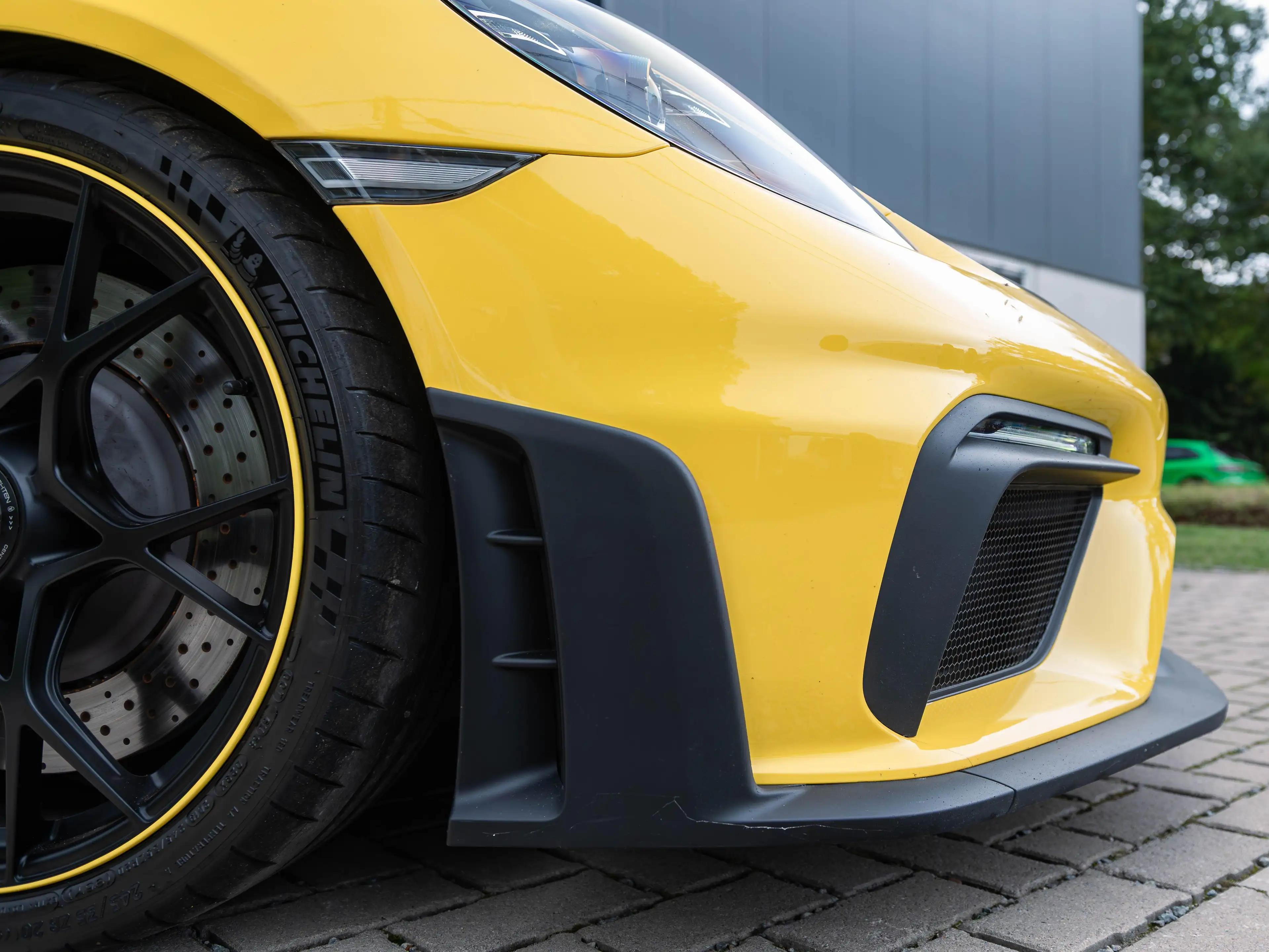Porsche Cayman 718 GT4 RS — photo 7