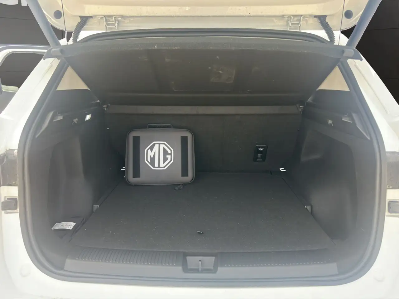 MG MGS5 EV Luxury Long Range 64 kWh, миниатюра 8