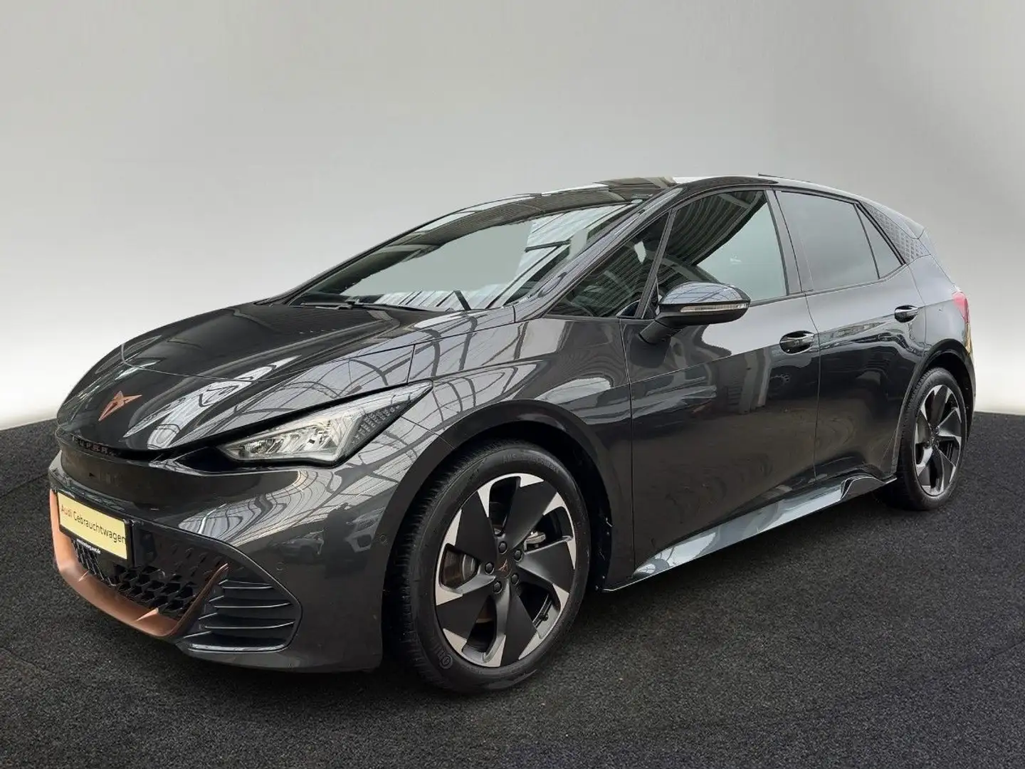 CUPRA Born 150 kW Head-Up Kamera Panorama Grau - 2