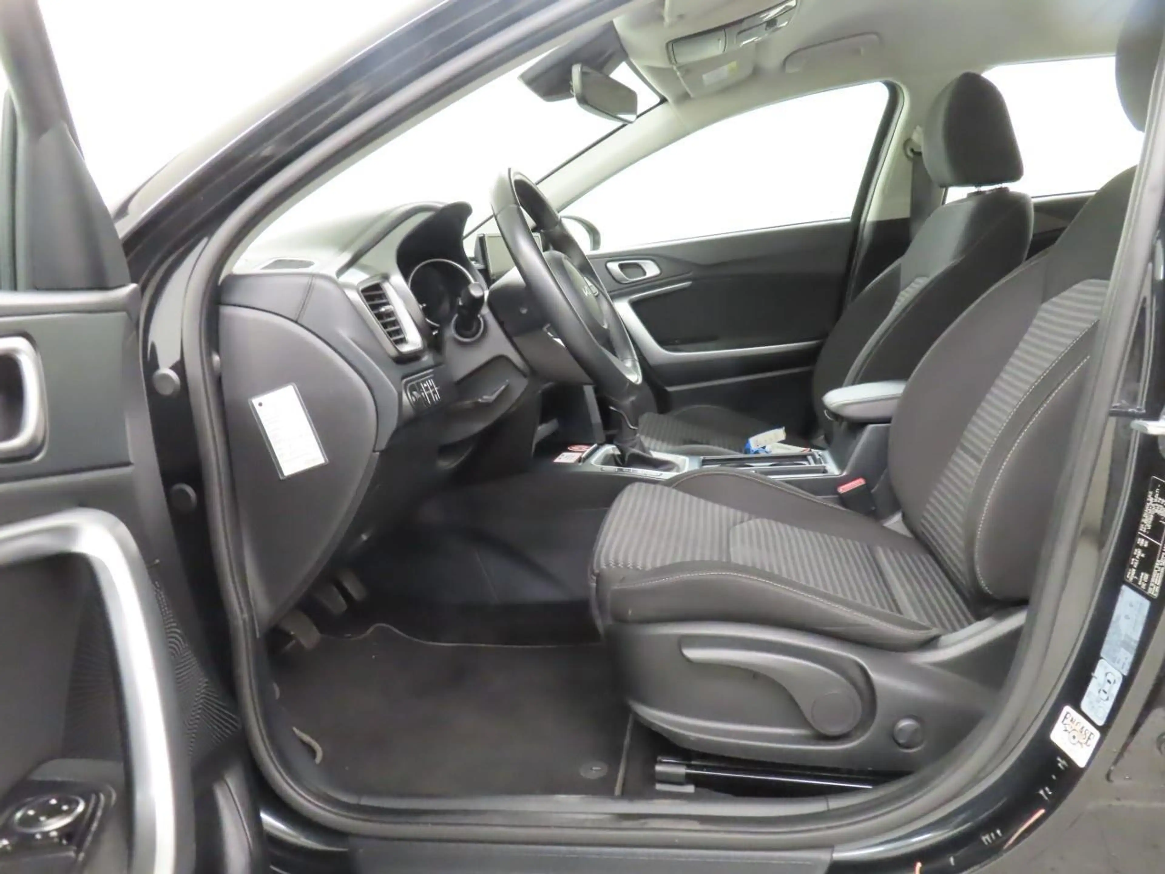 Kia Ceed SW / cee'd SW Sportswagon 1.0 T-GDi 120pk DynamicLine Climate Co — photo 2