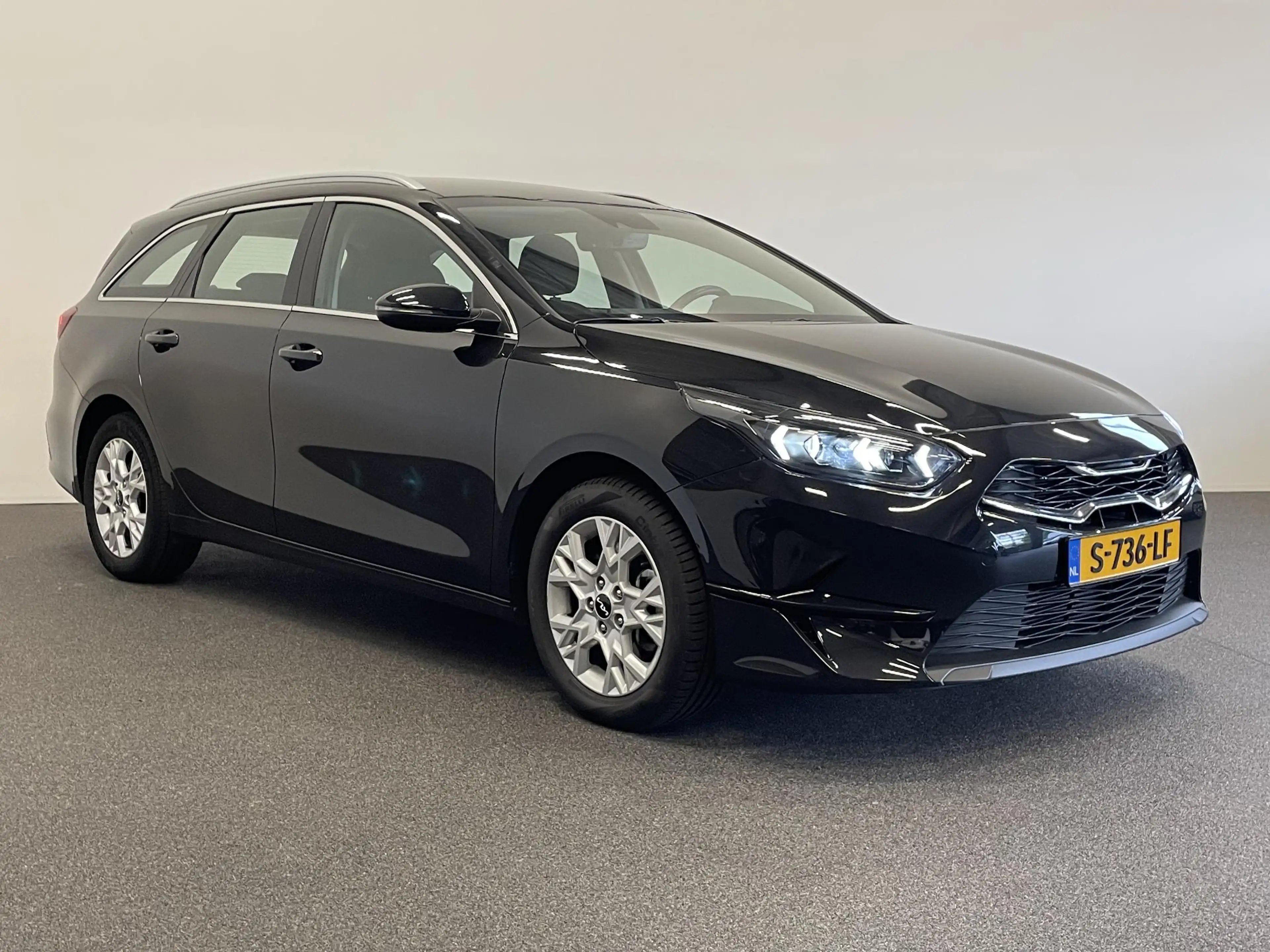Kia Ceed SW / cee'd SW Sportswagon 1.0 T-GDi 120pk DynamicLine Climate Co — photo 10