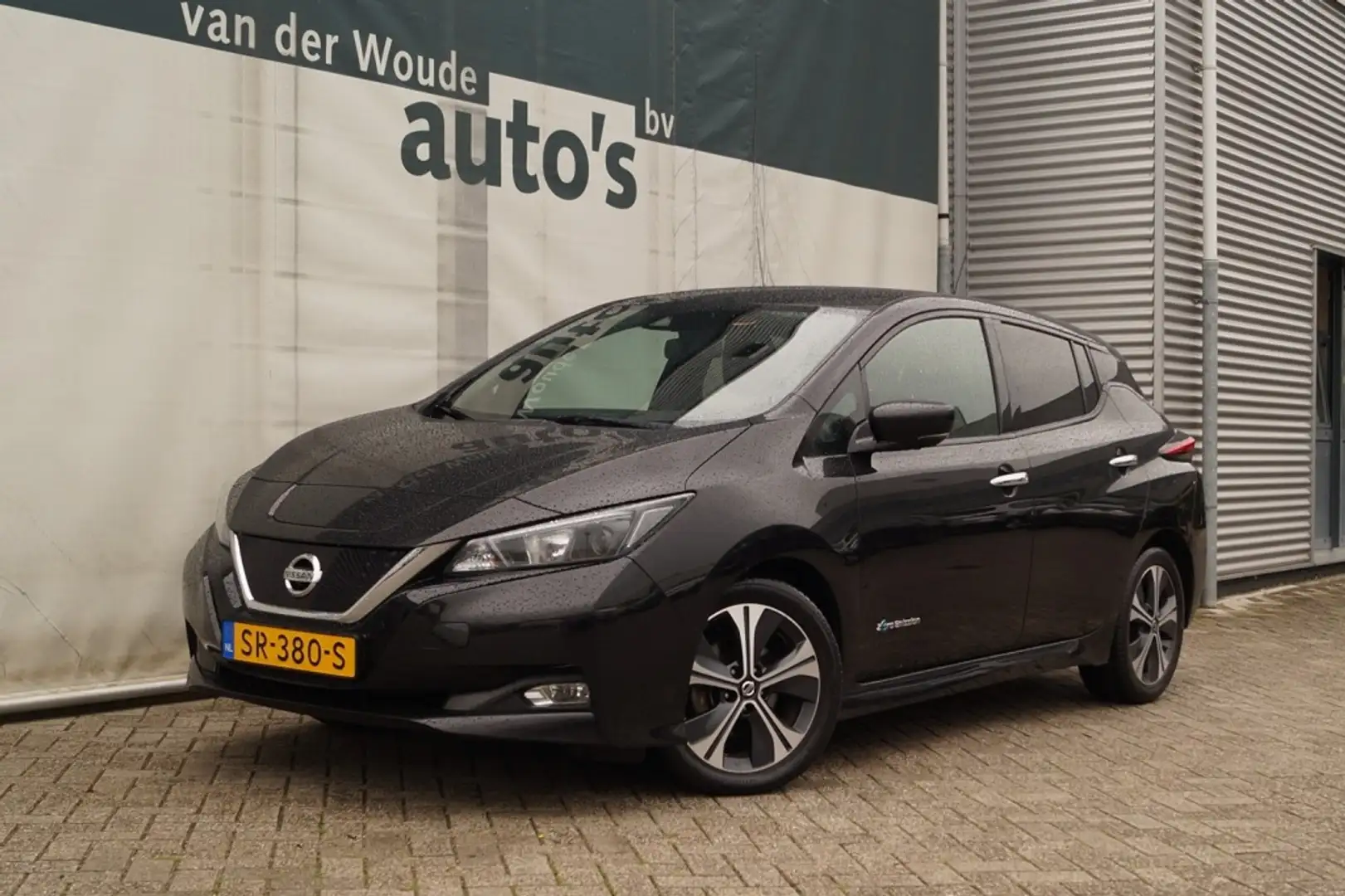 Nissan Leaf ZERO EDITION 40 kWh -NAVI-CAM-SUBSIDIE- Zwart - 2