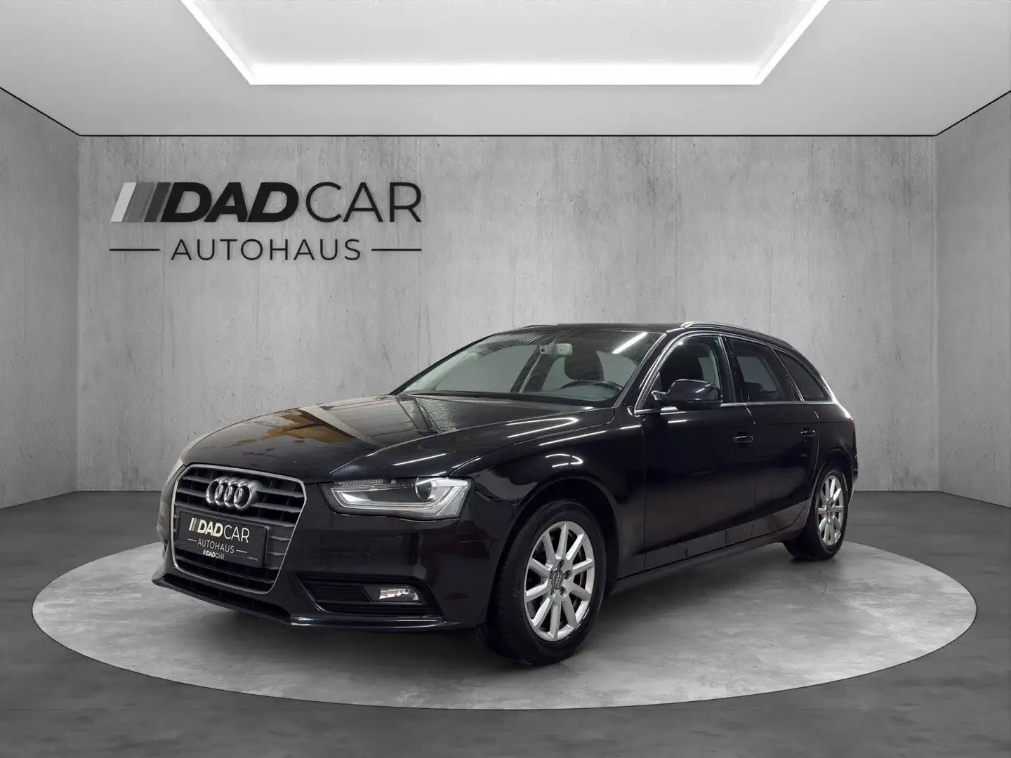 Audi A4 Avant Attraction 2.0 TDI AHK Xenon PDC SHZ Noir - 1