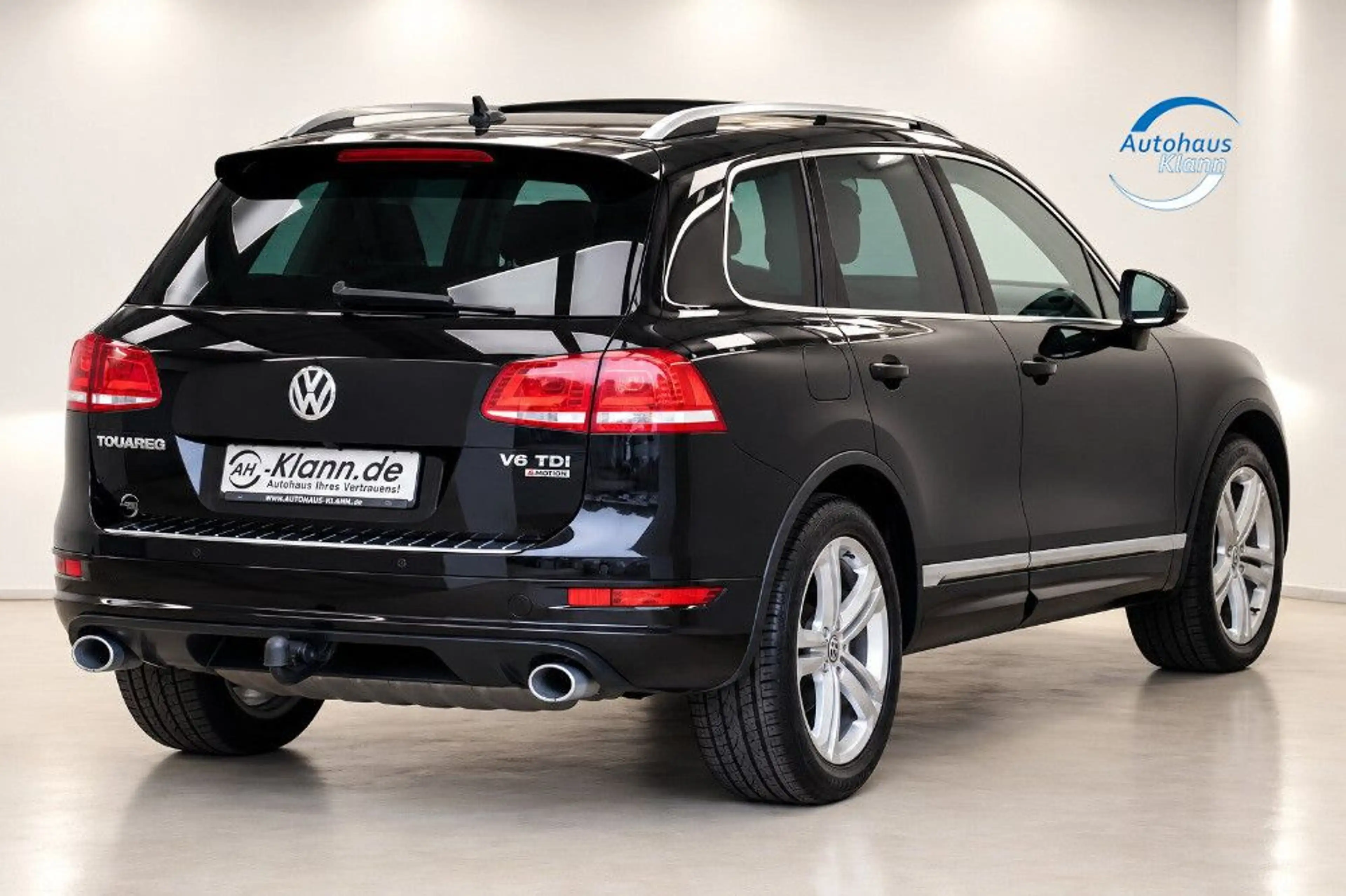 Volkswagen Touareg 3.0TDI V6 245PS 4M BMT R Line Pano 1Hand — photo 8
