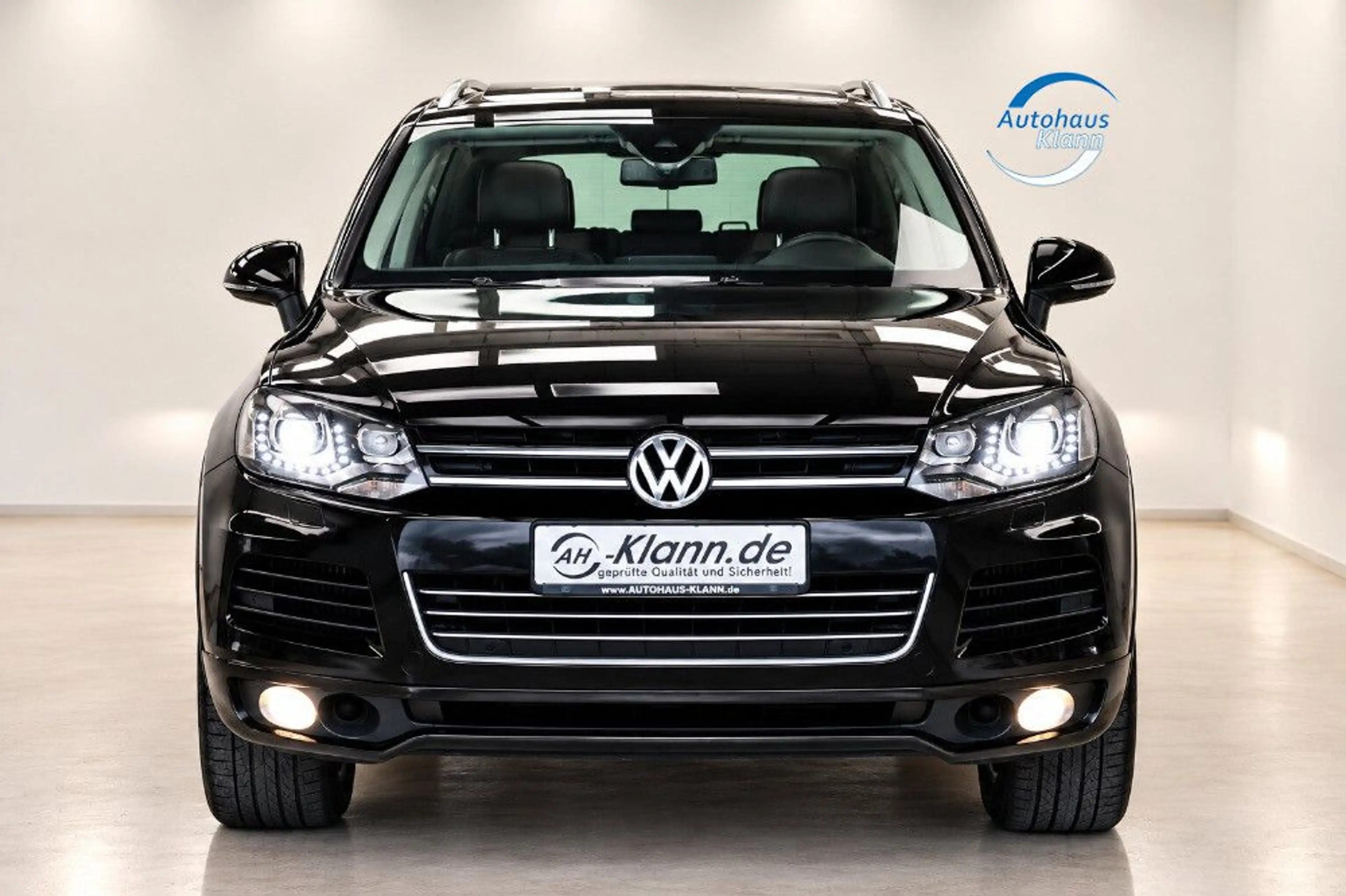 Volkswagen Touareg 3.0TDI V6 245PS 4M BMT R Line Pano 1Hand — photo 2