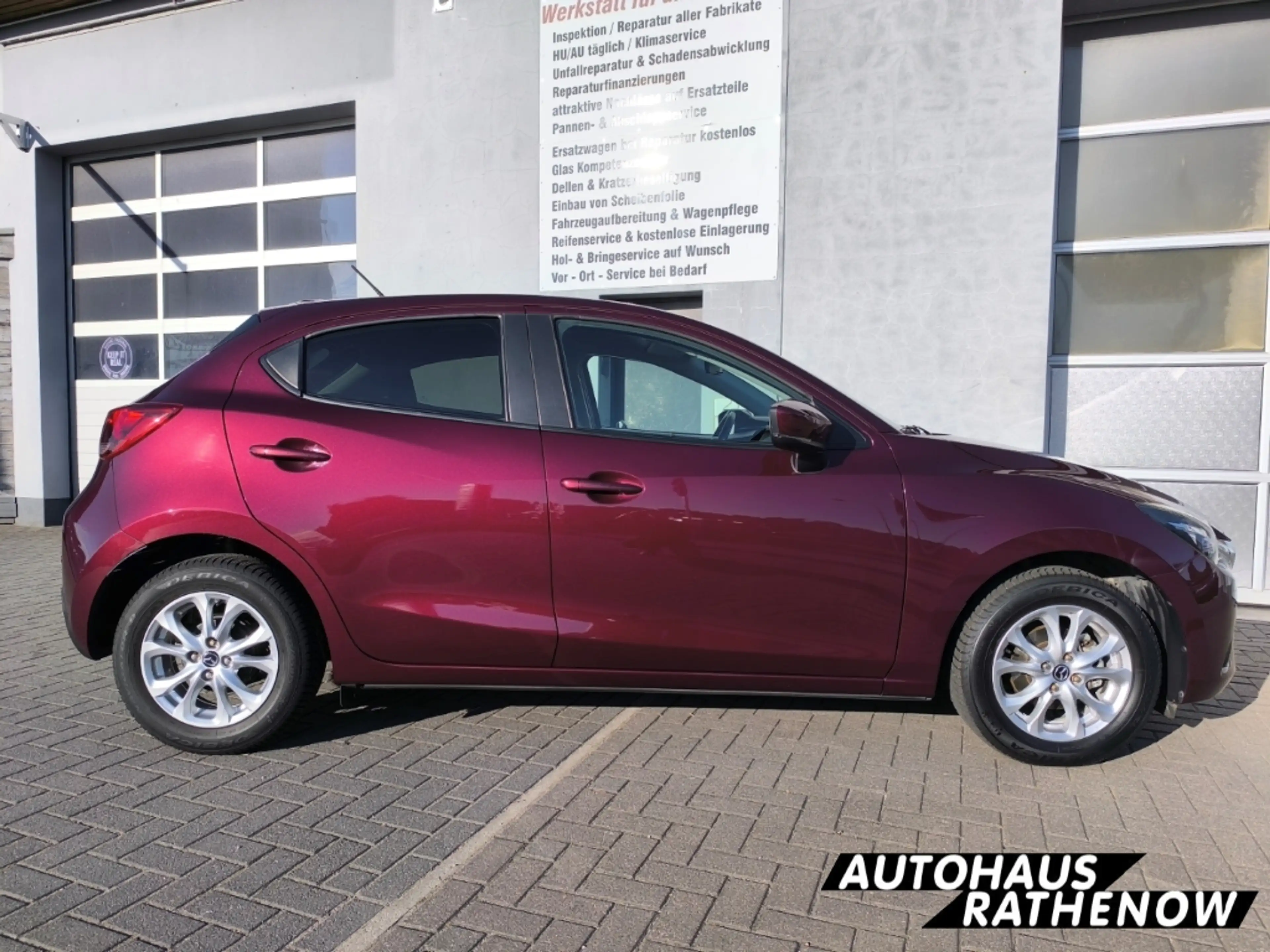 Mazda 2 Exclusive-Line Skyactiv-G Allwetter Klimaautomatik — photo 8