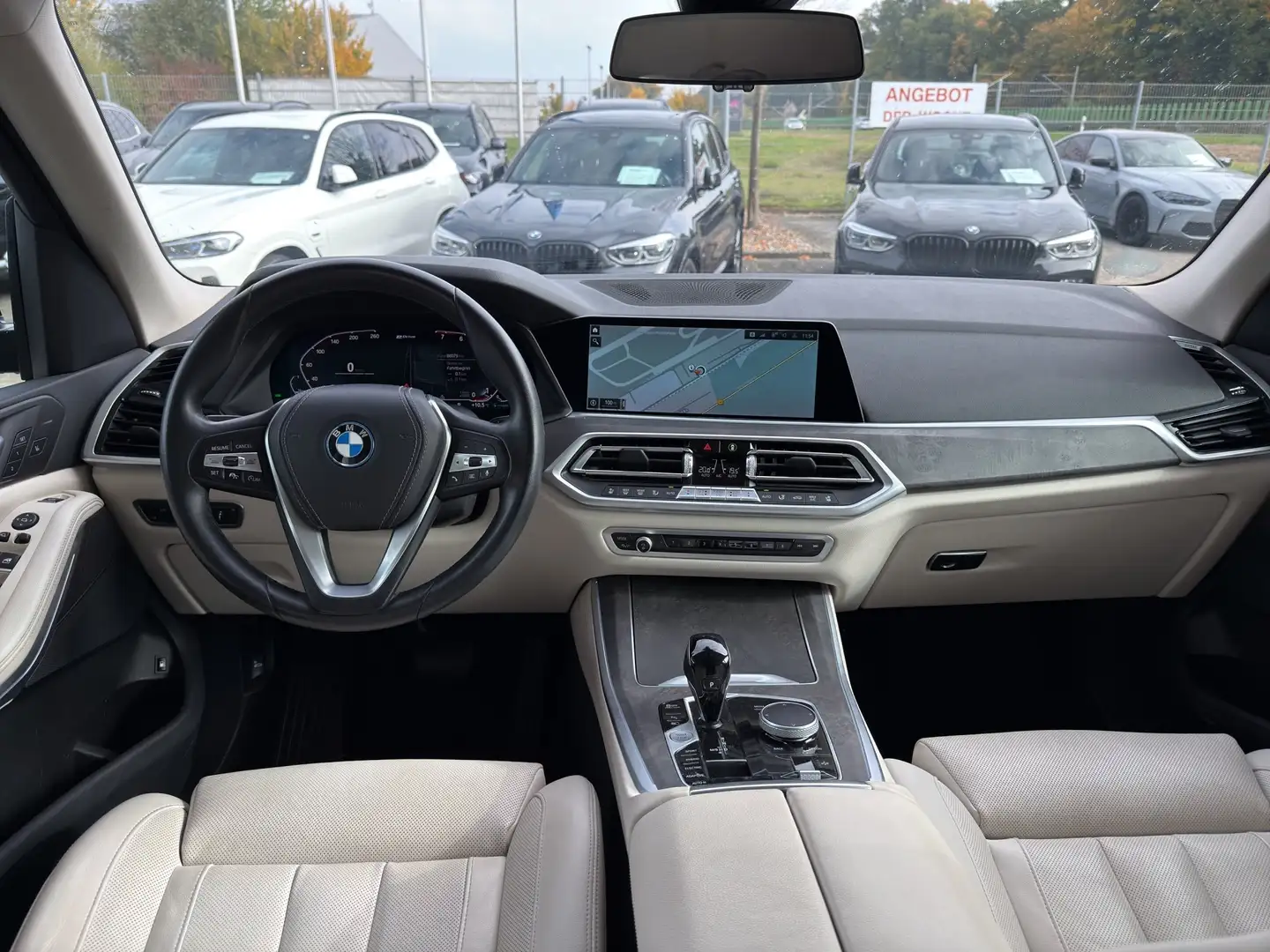 BMW X5 xDrive45e ACC Sitzklima Komfortsitze Laser Schwarz - 2