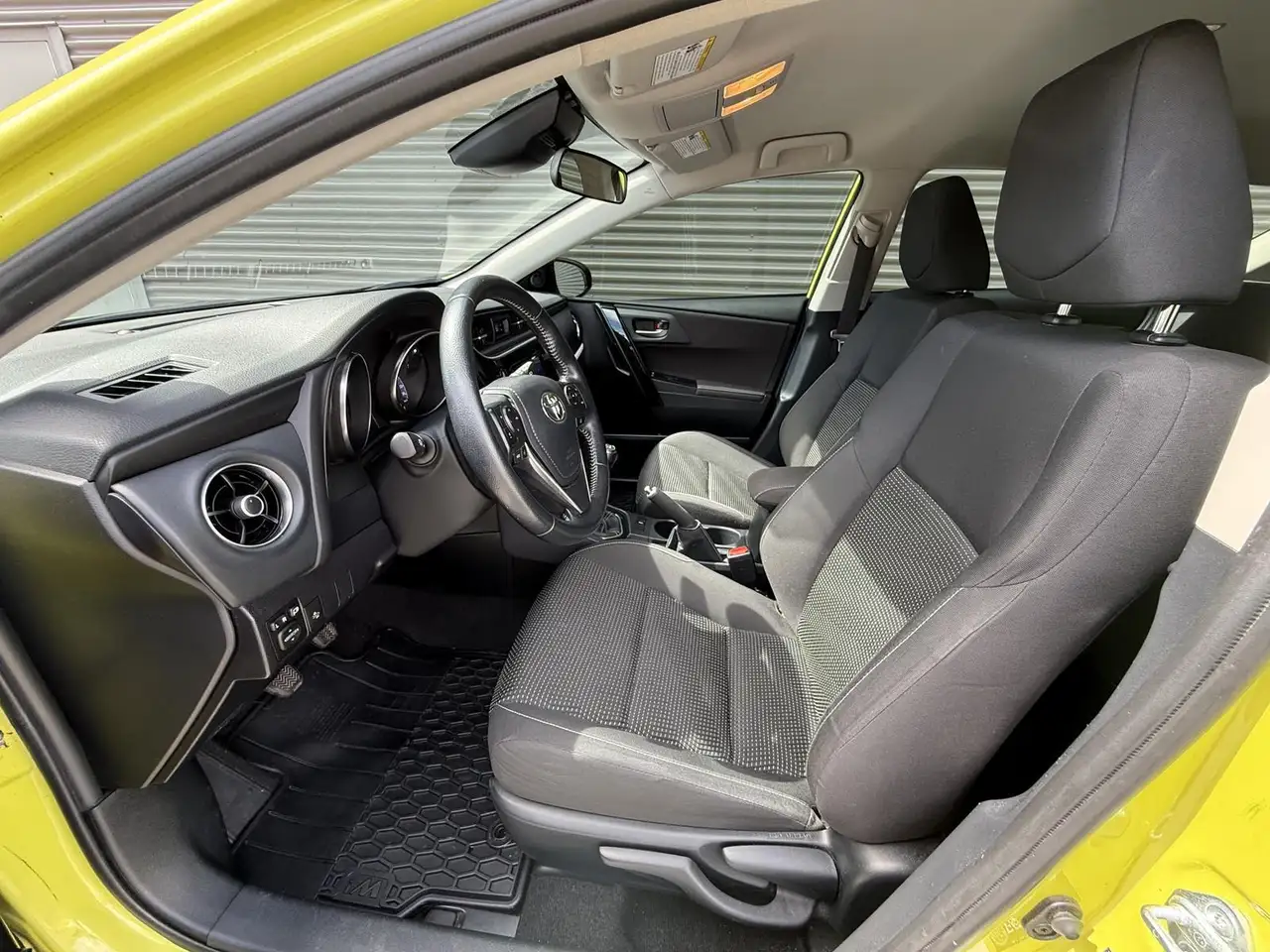 Toyota Corolla снимка Toyota Corolla
