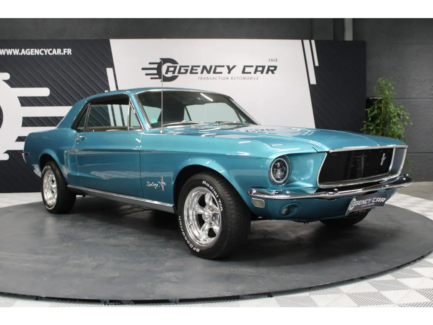 Ford Mustang Coupé Small Block 289 Restaurée Couleur et carte grise d\u0027origine - 2