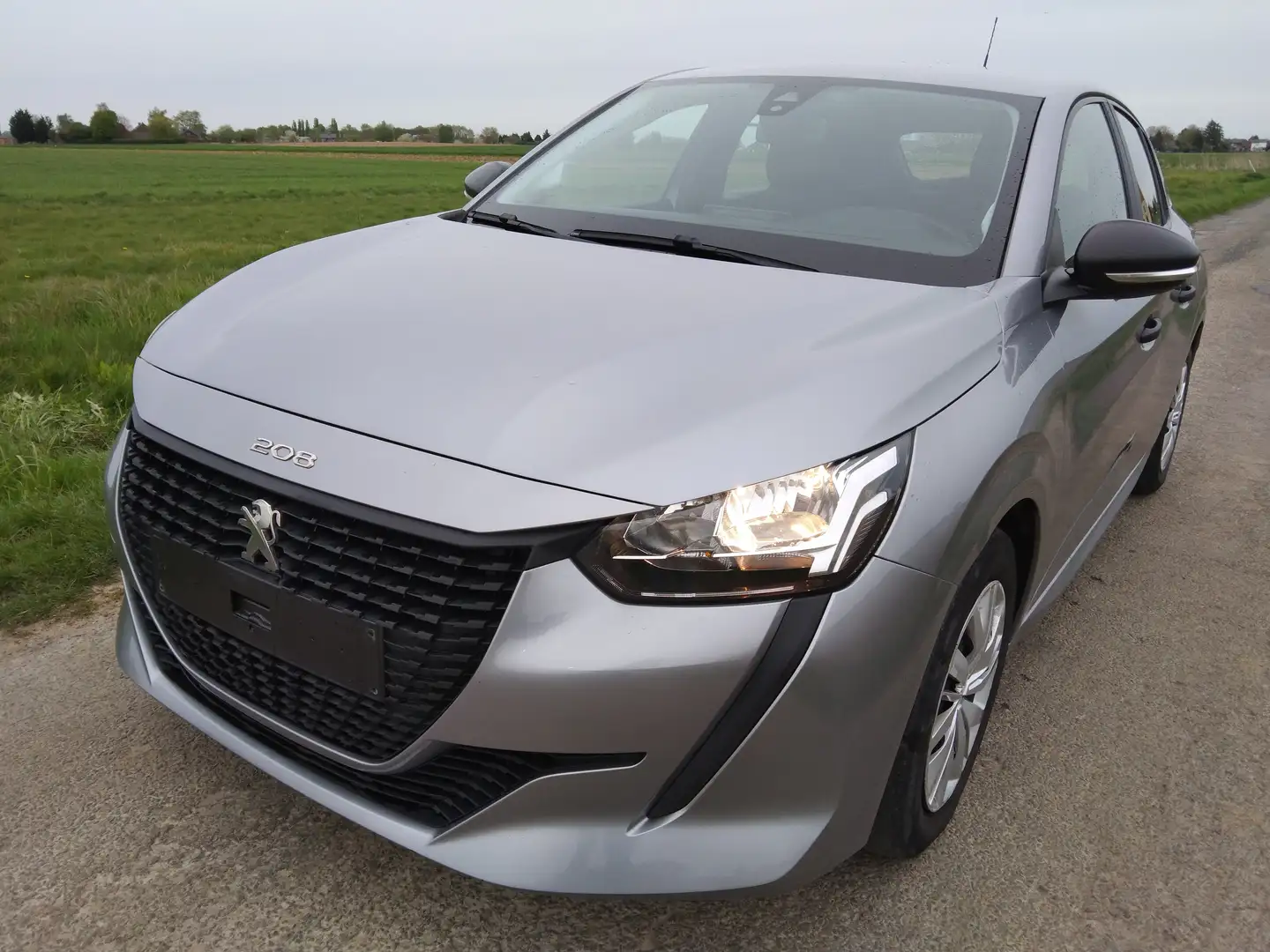 Peugeot 208 1.2 i Pure Tech Active#12MOIS DE GARANTIE # Grijs - 1