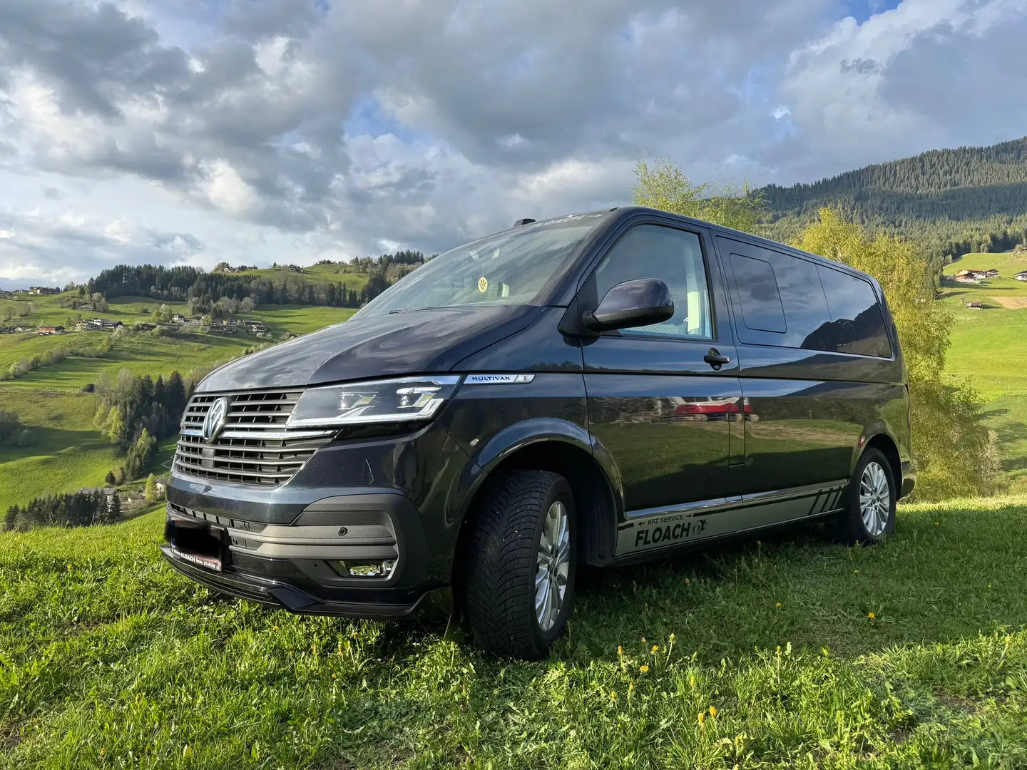 Volkswagen T6.1 Multivan Trendline Blau - 1