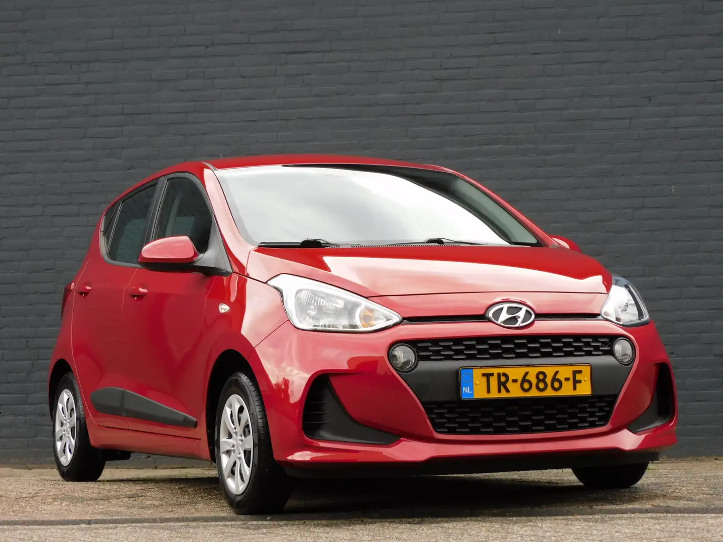 Hyundai i10 1.0i Comfort TOPSTAAT! 1e EIGENAAR! DEALERONDERHOU Rojo - 2