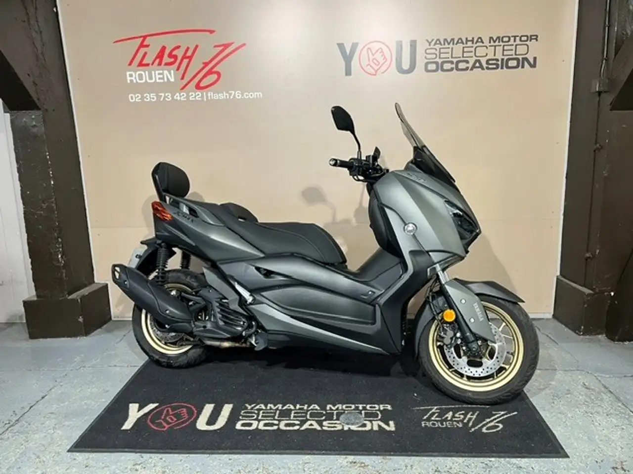 Yamaha X-Max 125