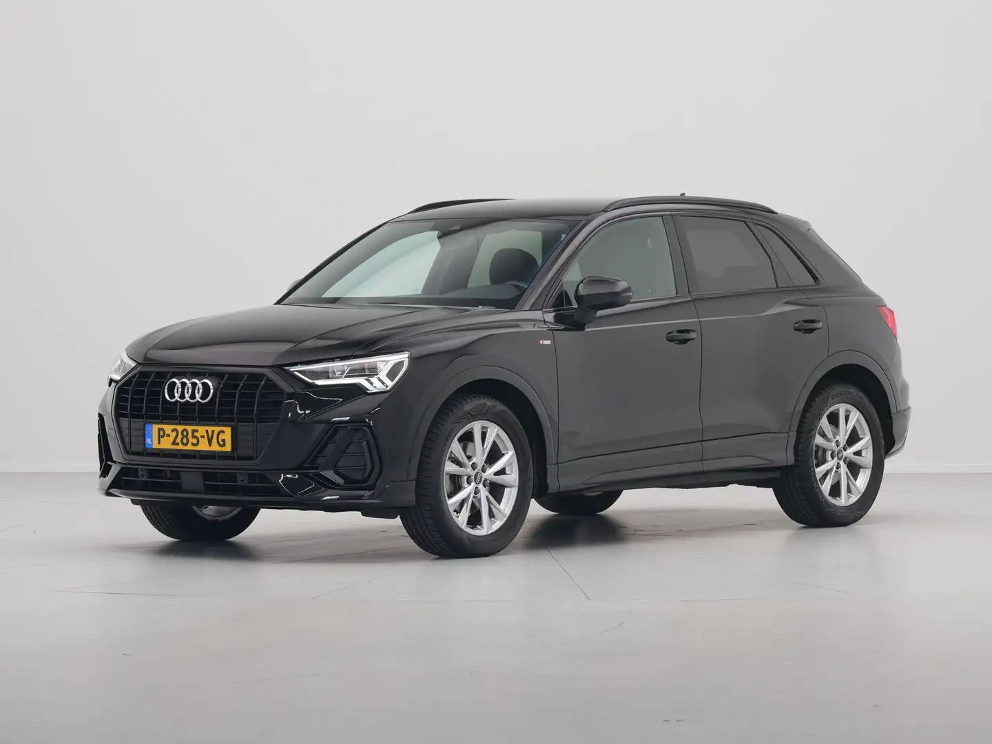 Audi Q3 35 TFSI 150 pk S edition Navi, PDC, Optiek zwart 2 Zwart - 2